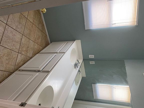 2nd image of 14537 Foxglove Ln