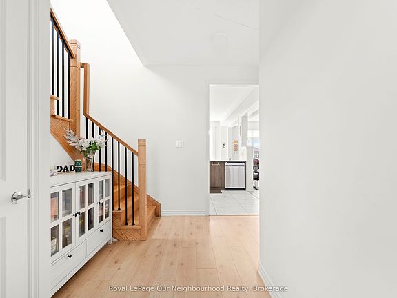 5th image of 1070 Denton Dr
