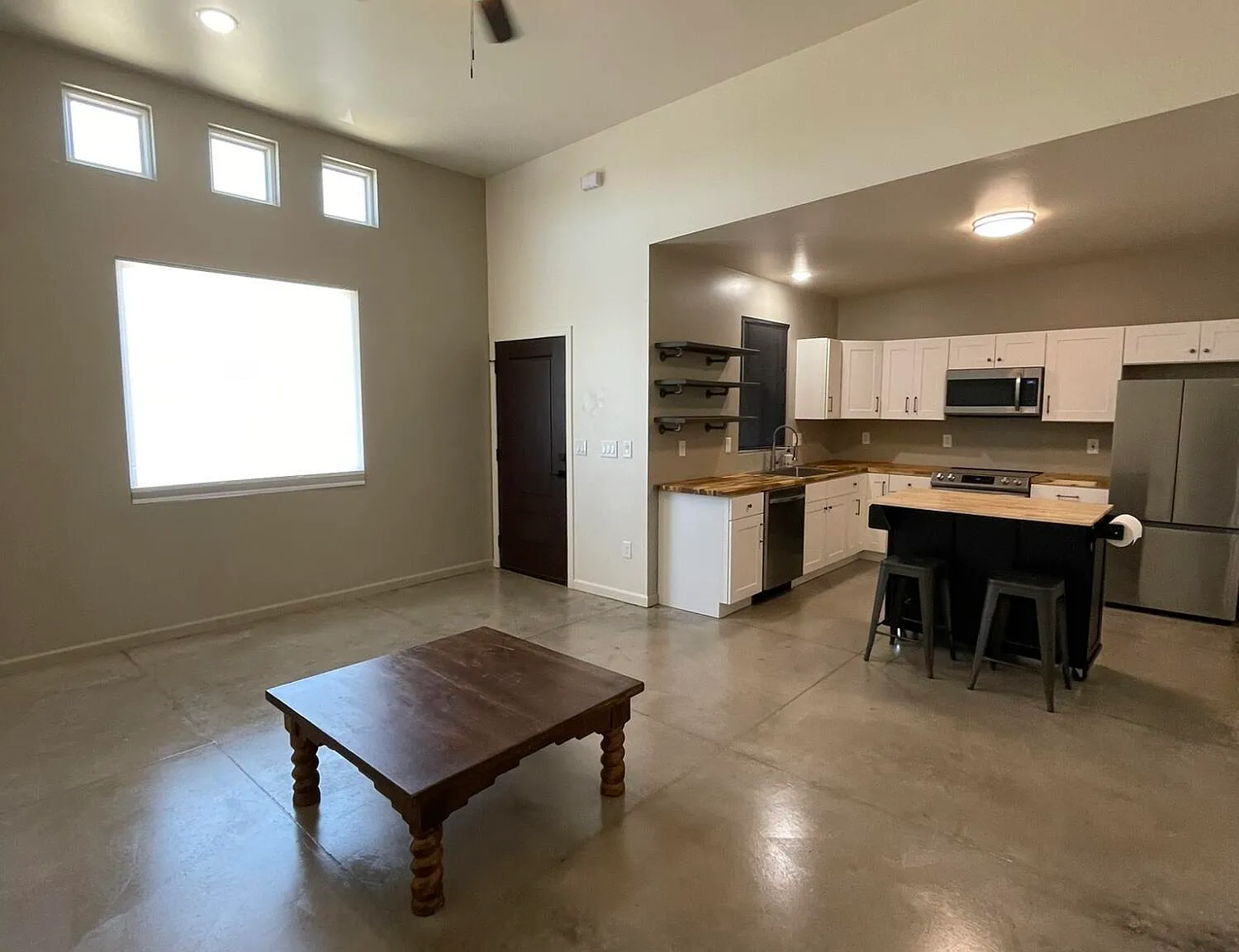 3 bed, 2.0 bath, 1150 sqft, $1,775 — Photo 2