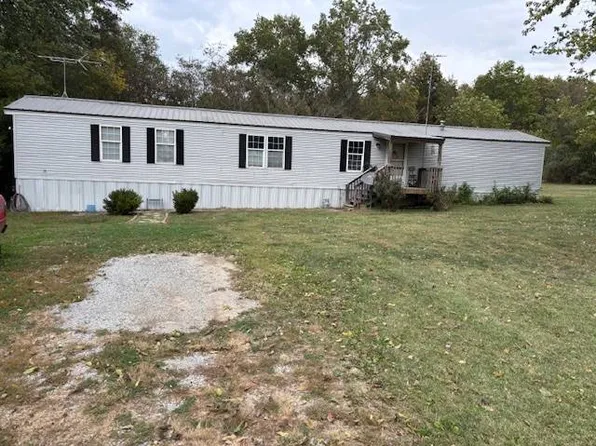 722 W Main St, Enfield, IL 62835