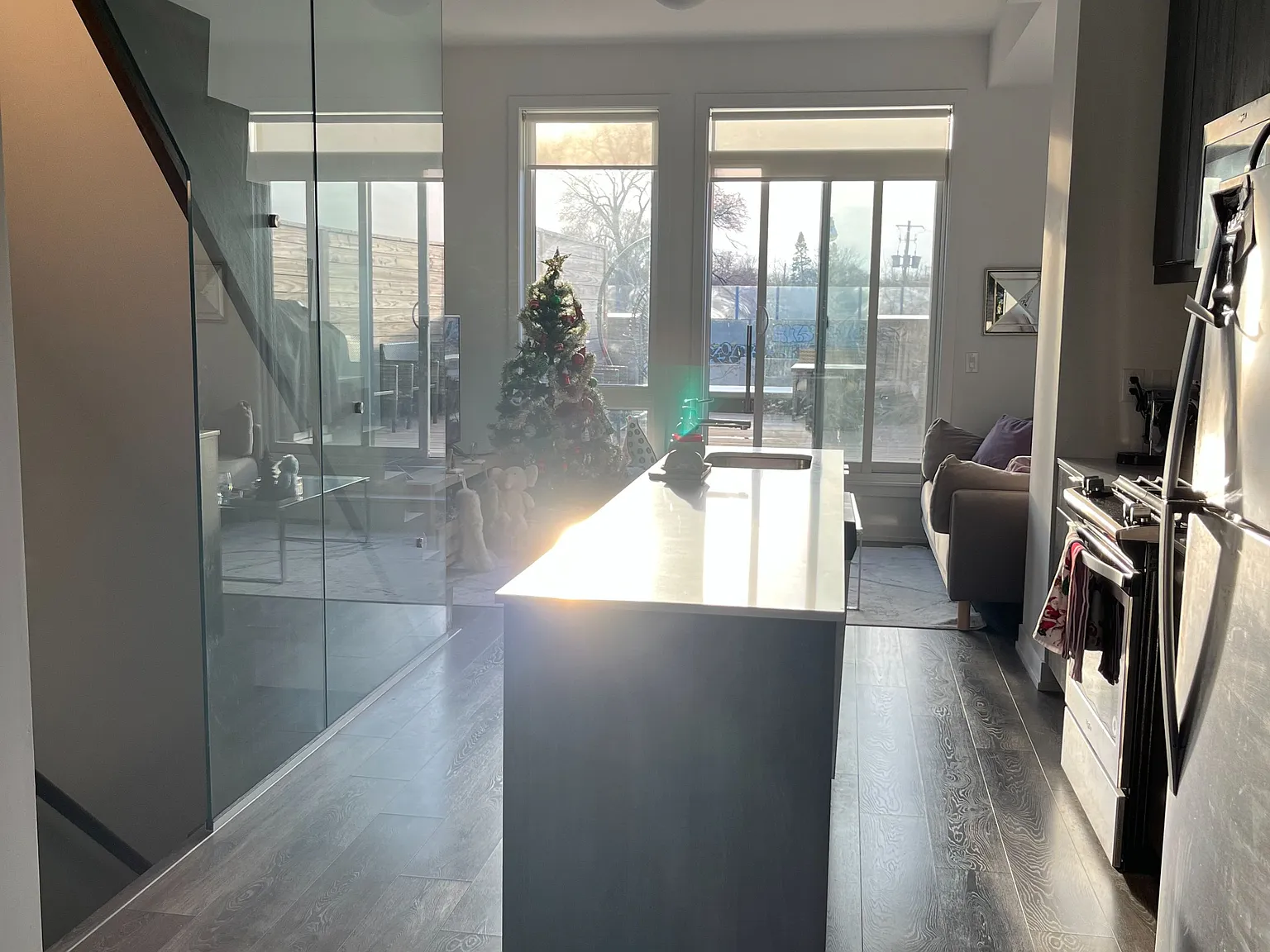 3 bed, $4,600 — Photo 3