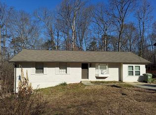 1200 Woodleigh Rd SW, Marietta, GA 30008