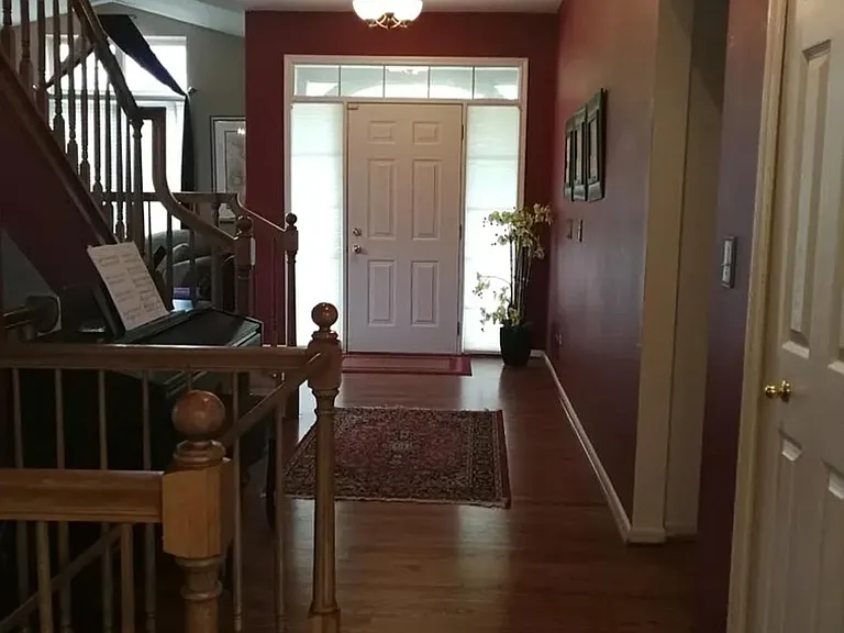 5689 Versailles Ave — Photo 18