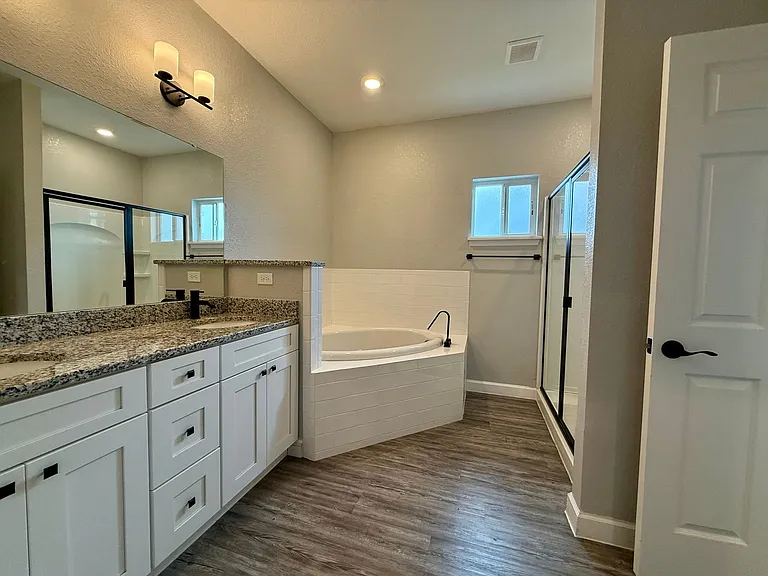 2604 Tanoak Ter — Photo 14