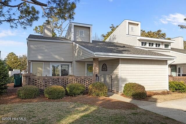 1st image of 204 Sound Court