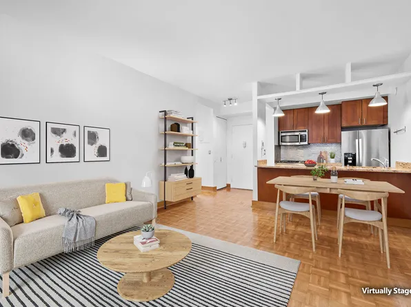 350 Albany Street 6L image 2 of 9