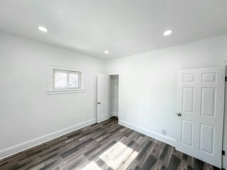 4582 Turney Rd #B — Photo 7