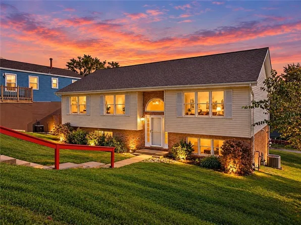 614 Franklin Ave, Canonsburg, PA 15317