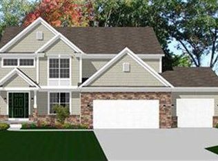 5202 Merrit Dr, Sagamore Hills, OH 44067