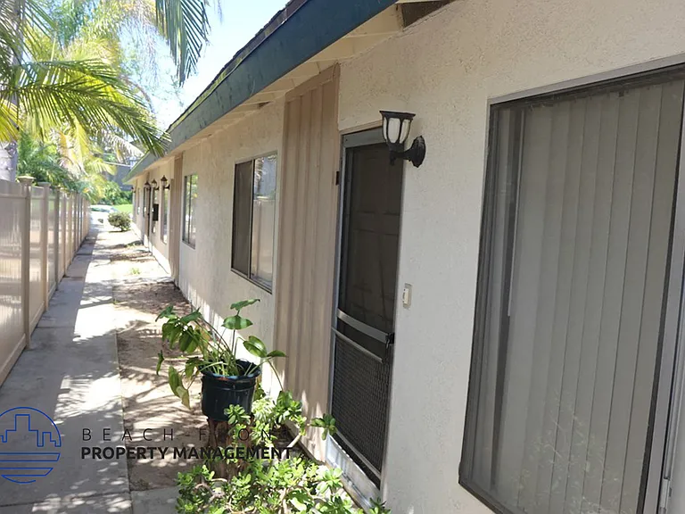 2186 Pacific Ave — Photo 24