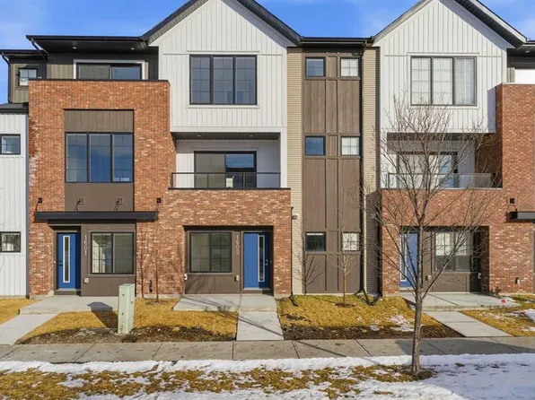 201 N Cooperswood Grn SW #1602, Airdrie, AB T4B 5R2