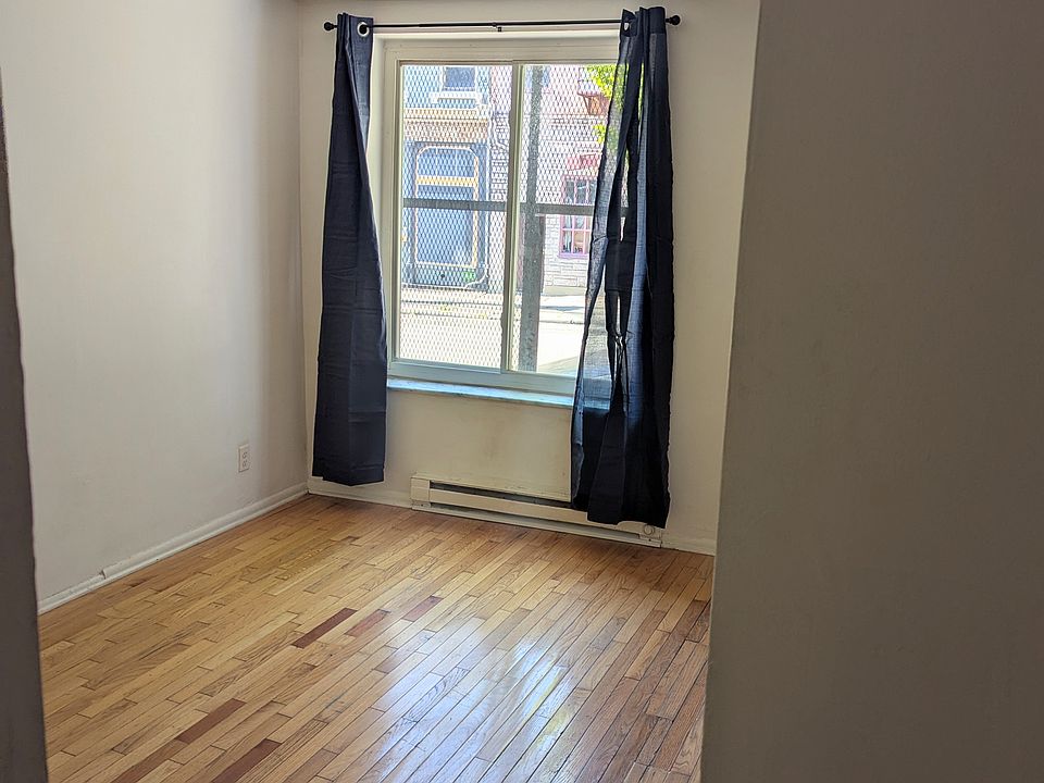 1st image of 270 W McMicken Ave #1