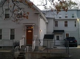 2 Highgate St, Lawrence, MA 01841