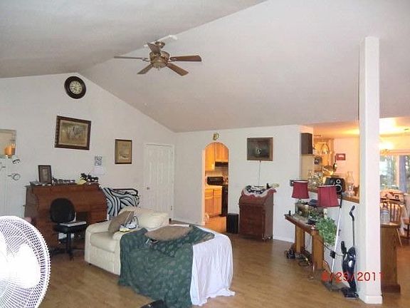 5th image of 4937 Creekside Dr