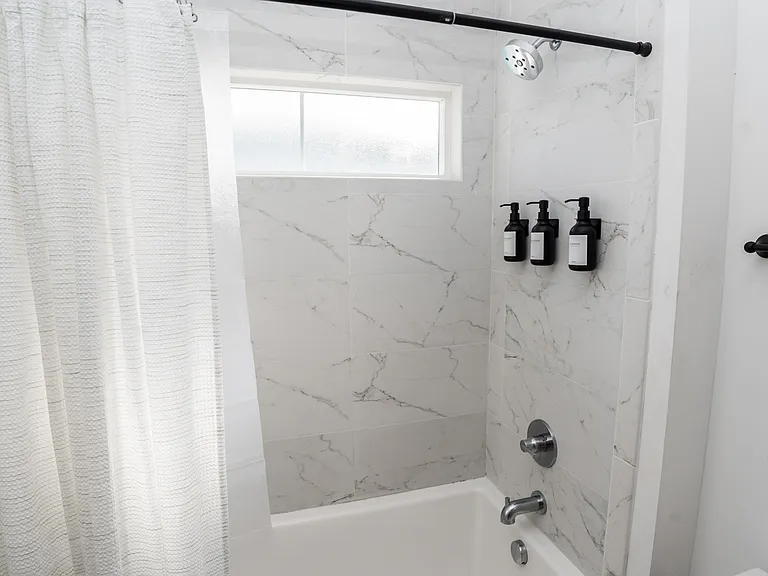 22524 Lakeview Dr — Photo 53