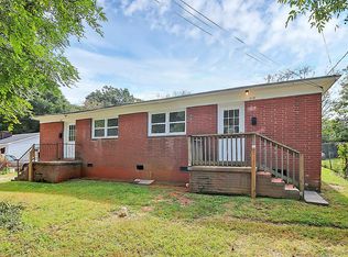 519 E Holly St, Dallas, NC 28034