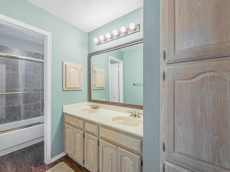 2705 Trophy Dr — Photo 28