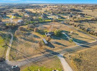 110 Utopia Ct, Springtown, TX 76082