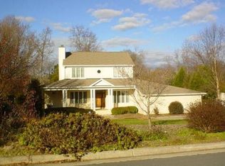 1549 York Pl, Burlington, NC 27215