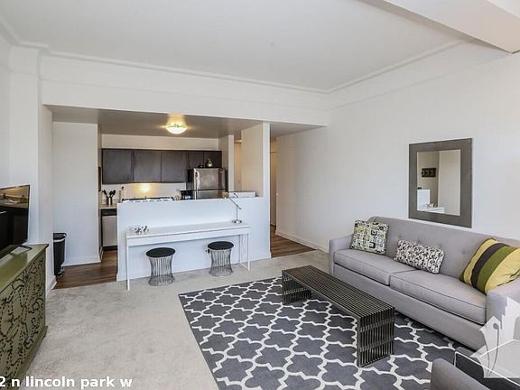 2nd image of 2152 N Lincoln Park W #1124