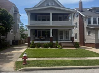 1276 Bonnieview Ave, Lakewood, OH 44107
