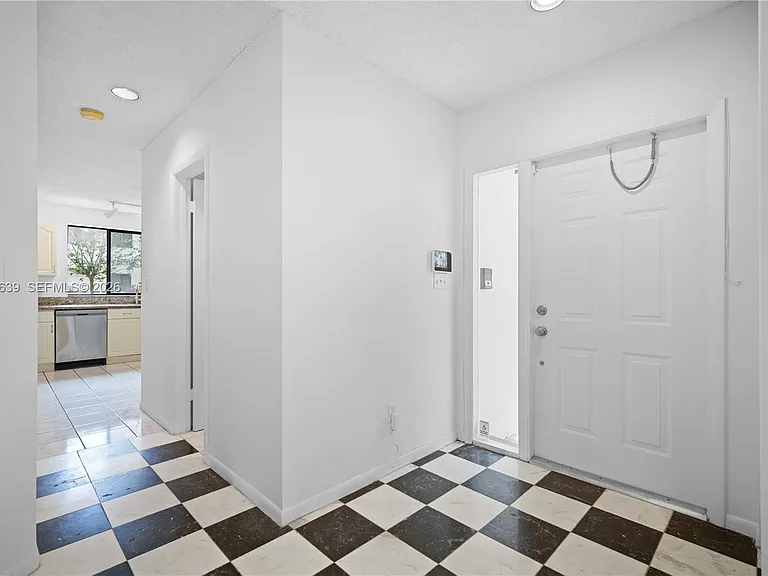 21378 Marina Cove Cir #11-B — Photo 14