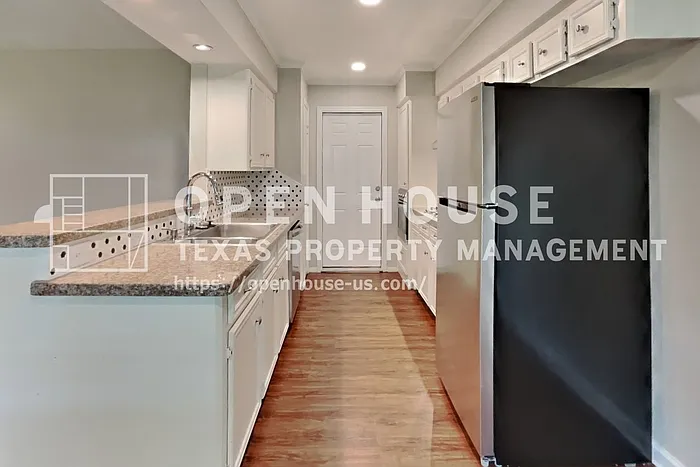 5362 Marian St — Photo 5