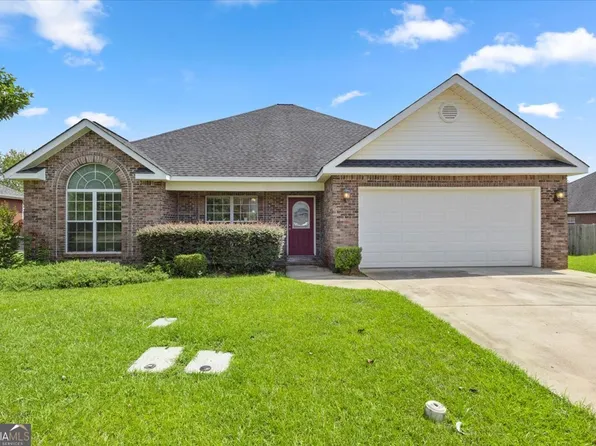 305 Sugarloaf Pkwy, Perry, GA 31069