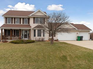 727 E Kaleen Ln, Beloit, WI 53511