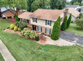 917 Castlewood Drive, New Albany, IN 47150