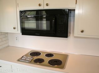 9023 E 26th Pl, Tulsa, OK 74129