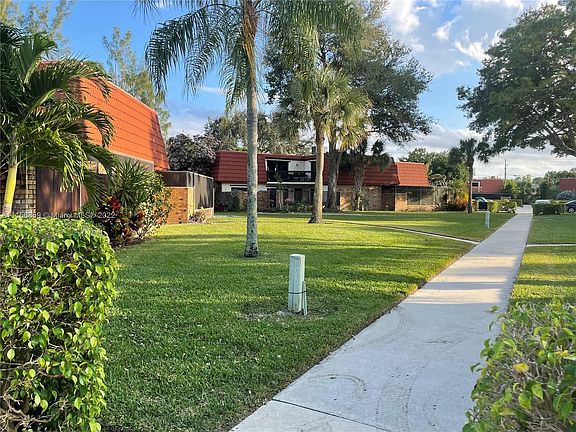 3rd image of 4648 Suburban Pines Dr #4648