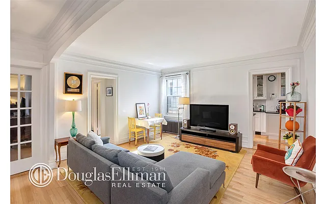 Sold by Douglas Elliman | media 3
