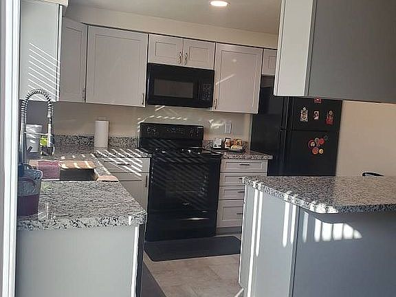 2nd image of 4123 Brookfield Dr