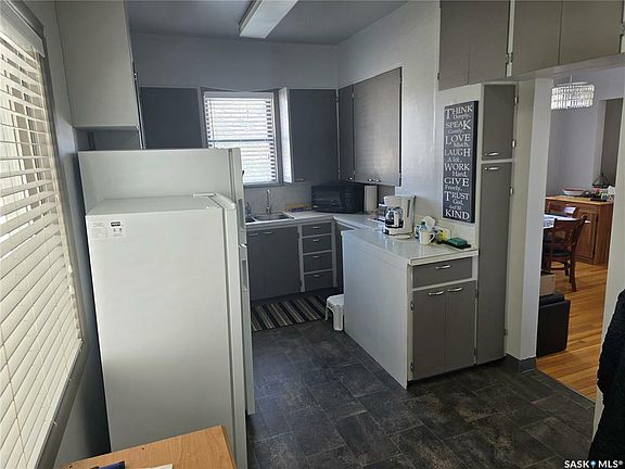 3rd image of 303 2nd St E