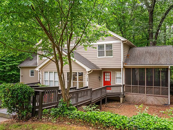 2nd image of 109 Mallard Ct