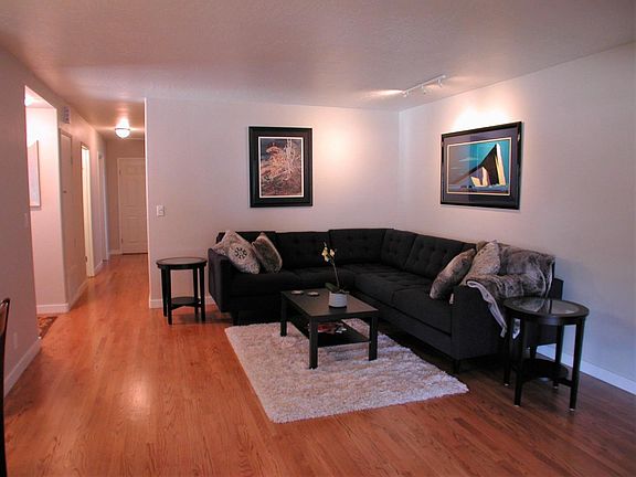 3rd image of 5638 Waltrip Ln