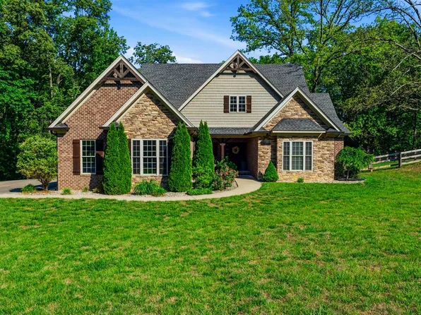 441 Doe Crossing Dr, Smiths Grove, KY 42171