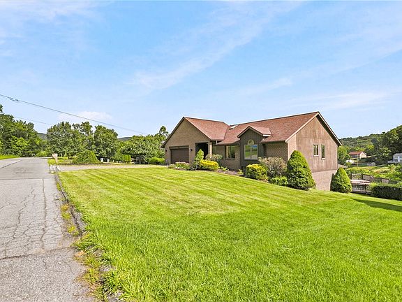 2nd image of 1174 Zucco Ln