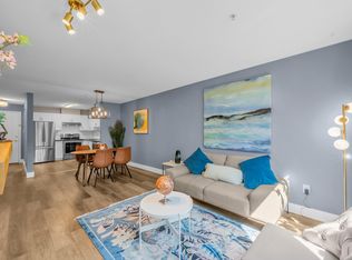 2558 Parkview Ln #105, Pt Coquitlam, BC V3C6L8