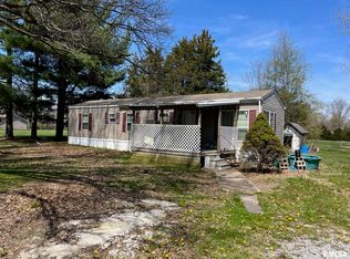 3443 Lazy Acre Rd, Salem, IL 62881