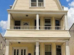 298 Woodlawn Ave #2, Jersey City, NJ 07305