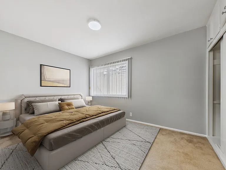 Overland Avenue Apartments — Photo 6