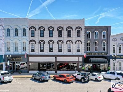 121 N Poplar St, Paris, TN, 38242