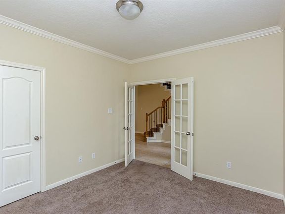 3rd image of 12151 Lismore Lake Dr