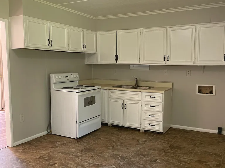 116 Abbeville Ave NW — Photo 3
