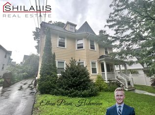25 Oak St, Watertown, MA 02472