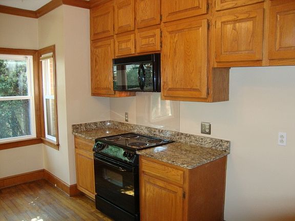 2nd image of 104 Country Club Ct
