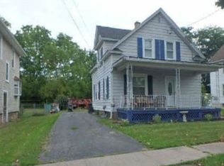 206 Mead Ave, Medina, NY 14103