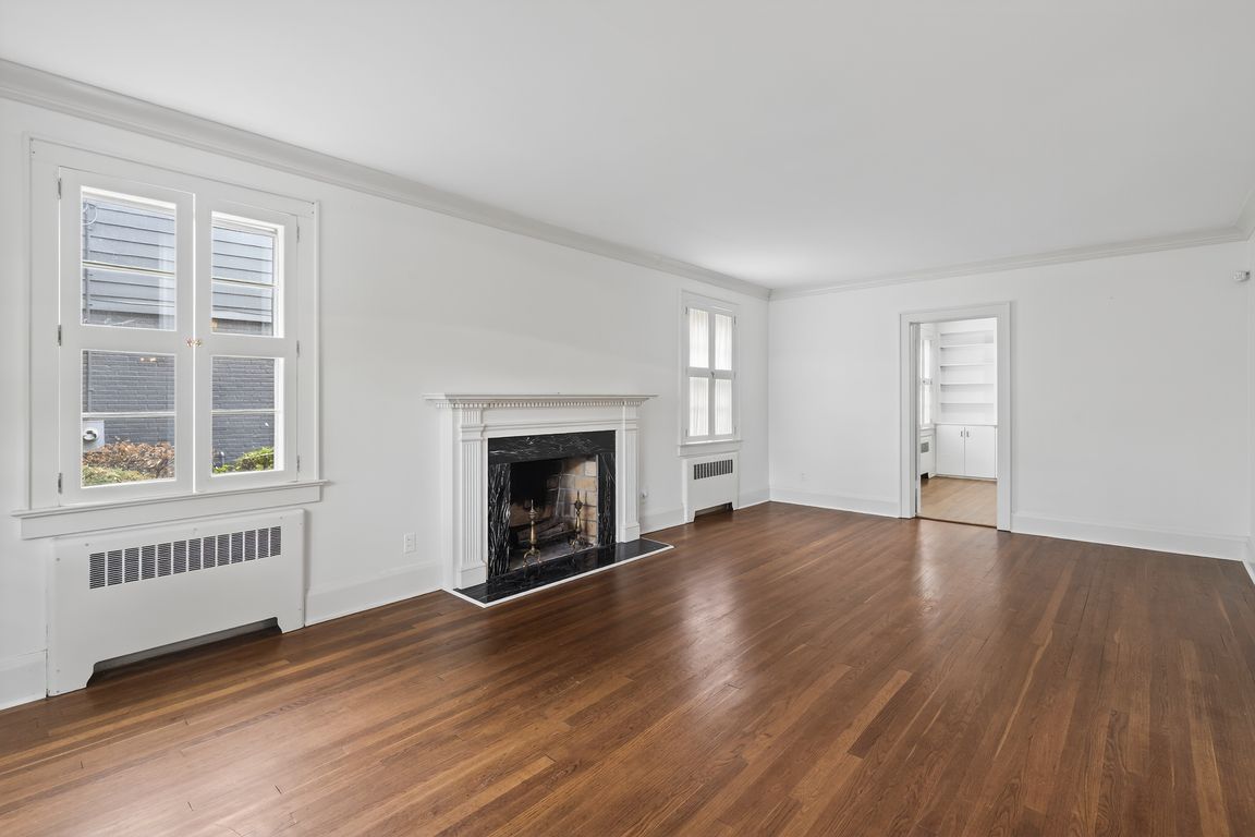 next background image